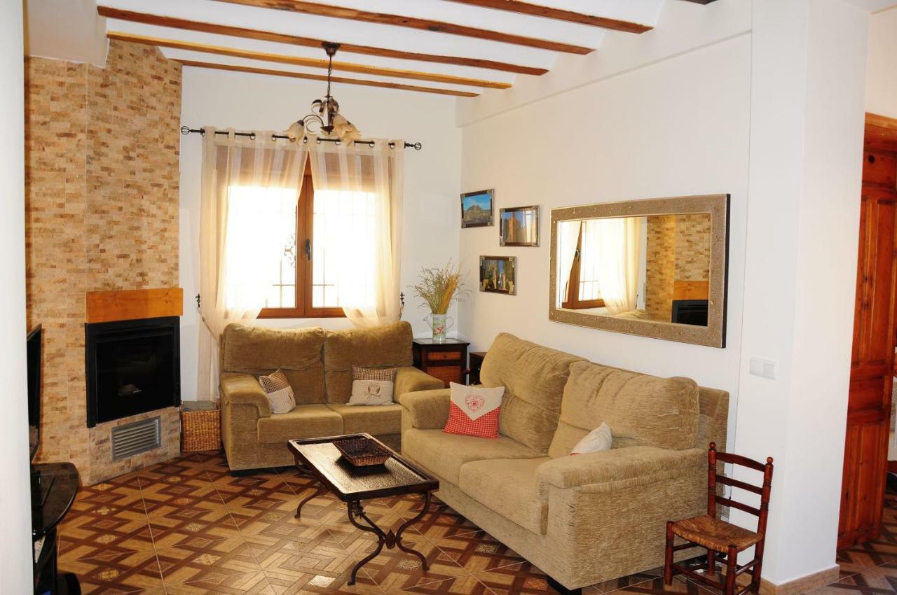 Casa Rural Los Montones Carcelen Ngoại thất bức ảnh