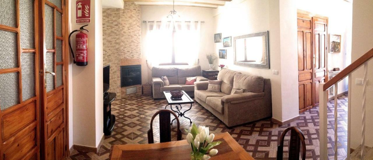 Casa Rural Los Montones Carcelen Ngoại thất bức ảnh